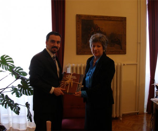 PUBLIC AFFAIRS OFFICER OF THE AMERICAN EMBASSY IN PODGORICA VISITED THE CENTRAL NATIONAL LIBRARY