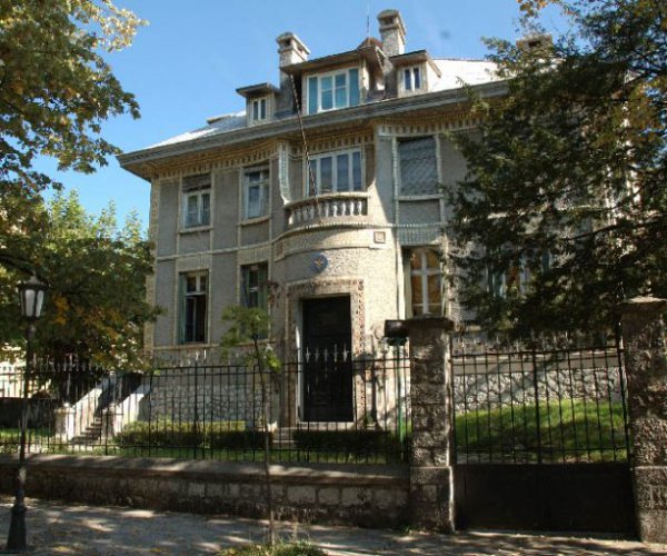 REKONSTRUKCIJA KROVA BIVŠE FRANCUSKE AMBASADE 16 OKTOBAR 2006