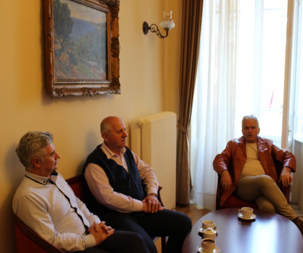 ORIENTALISTICS EXPERTS FROM SARAJEVO VISITED NLM