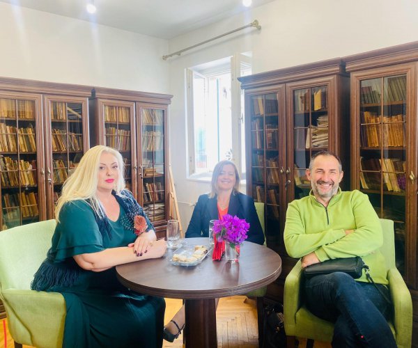 POSJETA GRADSKOJ BIBLIOTECI I ČITAONICI U HERCEG NOVOM